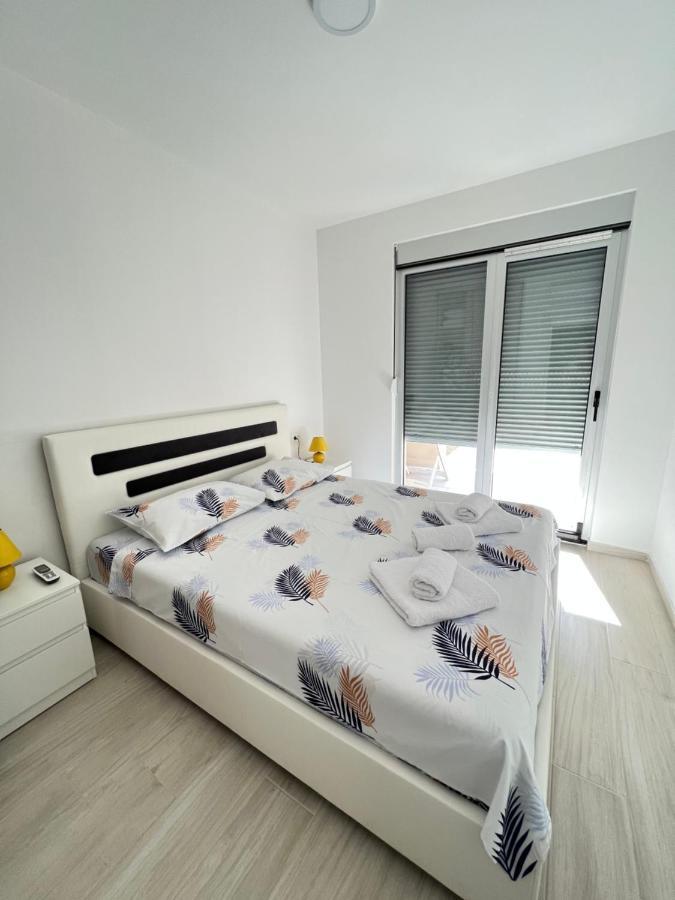 Apartment With Terrace And Private Parking Kotor Exterior foto