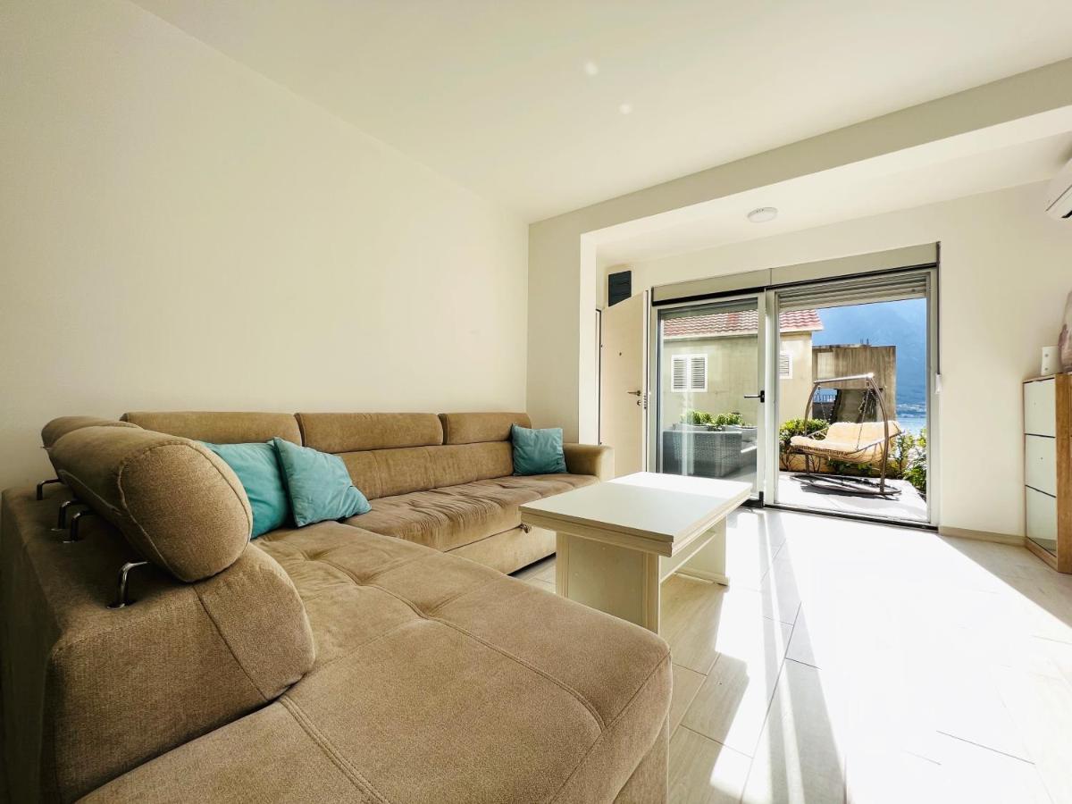 Apartment With Terrace And Private Parking Kotor Exterior foto